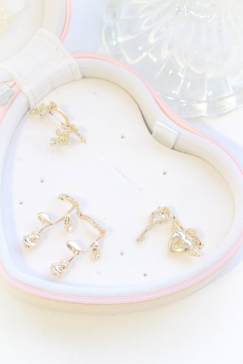 Cupid Huggies in Gold (18K Gold-Plated)