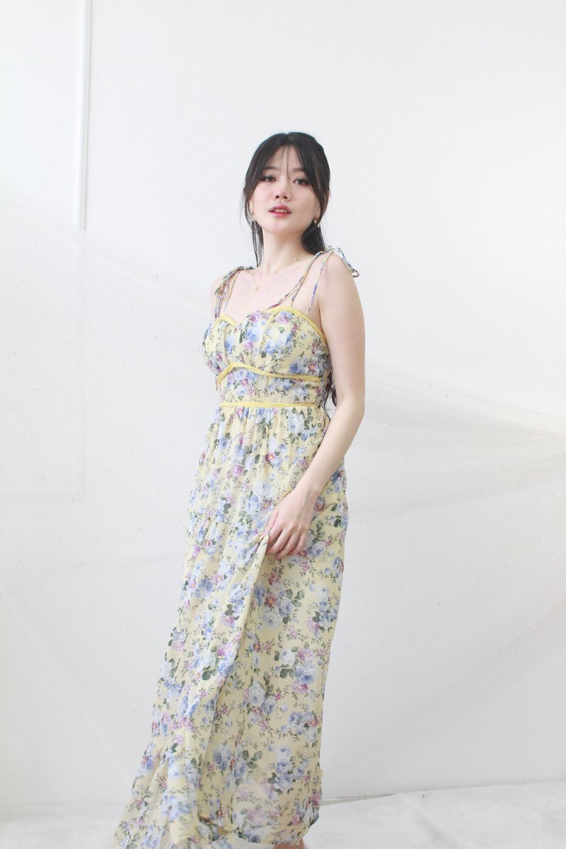 Amis Ruched Padded Dress in Yellow Floral
