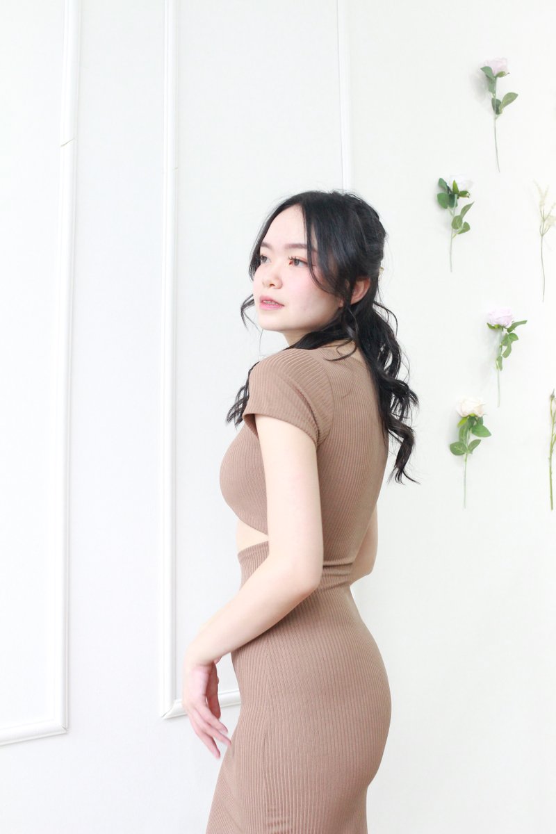 Valo Padded Cut Out Midi Dress in Cocoa Brown
