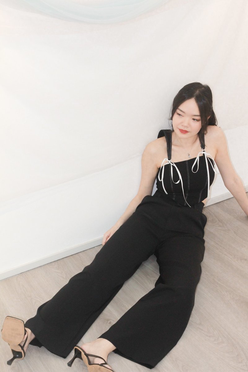 Illusion Wide Legged Highwaist Pants in Black