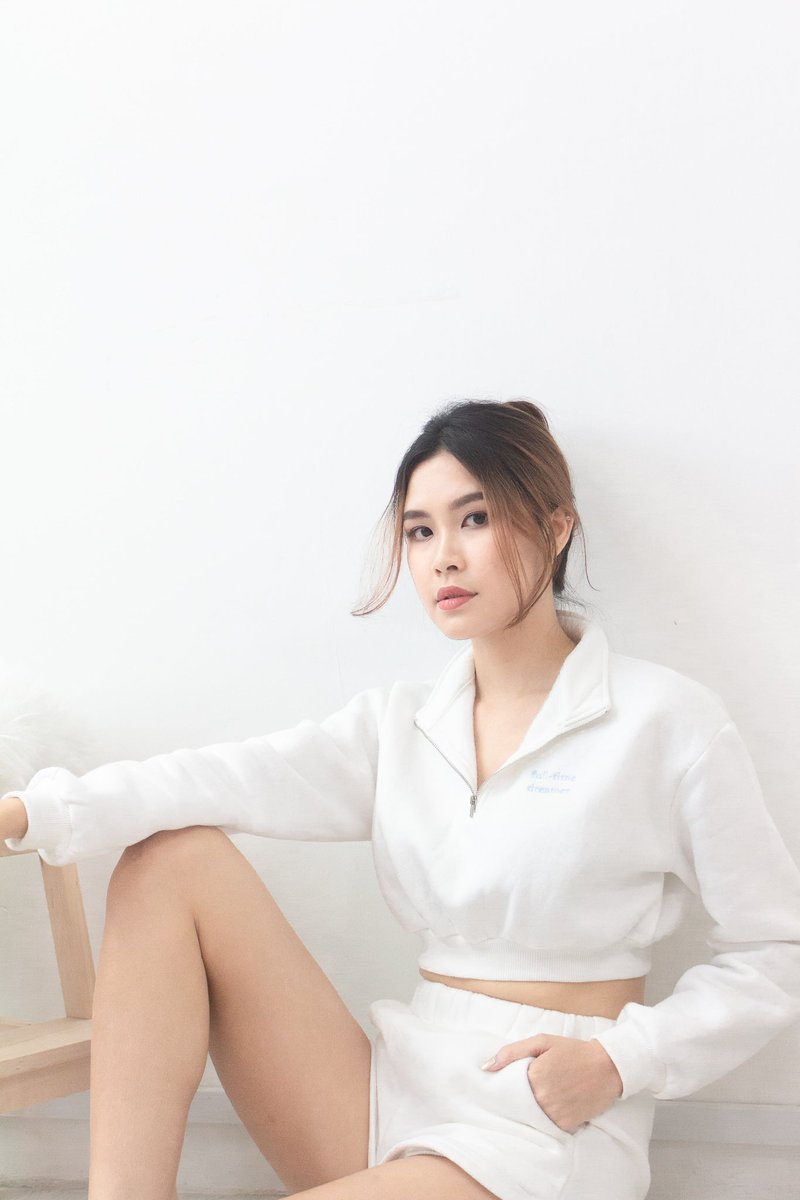 Full-Time Dreamer Cropped Sweater in White 